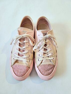 Light Baby Pink Low Top Glitter Converse All Star